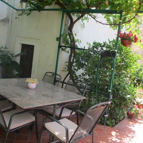 Apartmanok Parkolóhellyel Cunski, Losinj - 7951 Ćunski