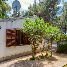 Nyaralóház A Tenger Mellett Artatore, Losinj - 8005 Artatore