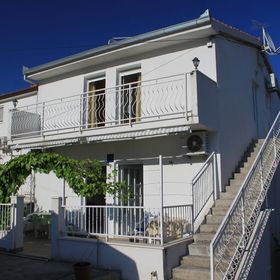 Apartmanok Parkolóhellyel Mavarstica, Ciovo - 8685 Mavarštica