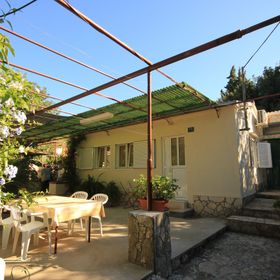 Nyaralóház A Tenger Mellett Öböl Rogacic, Vis - 8886 Rogačić