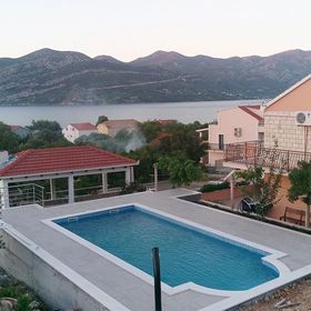 Apartmanok A Tenger Mellett Medencével Kneza, Korcula - 9269 Kneža