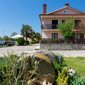 Apartmanok Családok Részére Medencével Cepic, Sredisnja Istra - 11636 Čepić