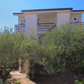 Apartmanok A Tenger Mellett Rastici, Ciovo - 11723 Rastići