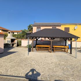 Apartmanok Családok Részére Medencével Sabunike, Zadar - 11837 Sabunike