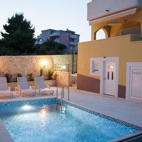 Apartmanok A Tenger Mellett Medencével Zecevo Rtic, Rogoznica - 11869 Zečevo Rtić