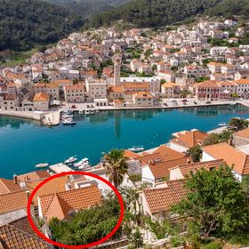 Nyaralóház A Tenger Mellett Pucisca, Brac - 14003 Pučišća