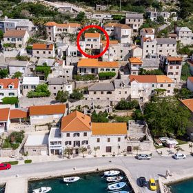 Nyaralóház A Tenger Mellett Pucisca, Brac - 14003 Pučišća