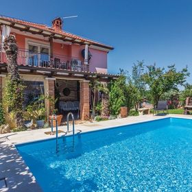 Apartmanok Családok Részére Medencével Fratrici, Umag - 14384 Fratrici