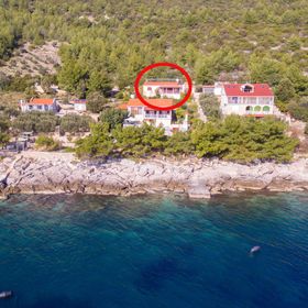 Nyaralóház A Tenger Mellett Karbuni, Korcula - 14889 Karbuni