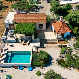 Ház Családok Részére Medencével Supetar, Brac - 15280 Supetar