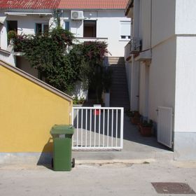 Apartmanok Parkolóhellyel Povljana, Pag - 15532 Povljana