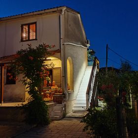 Apartmanok Parkolóhellyel Ugljan - 15613