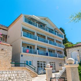 Apartmanok A Tenger Mellett Brist, Makarska - 15714 Brist