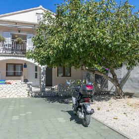 Apartments Ljubomir Rogoznica