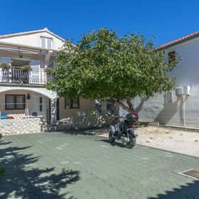 Apartments Ljubomir Rogoznica