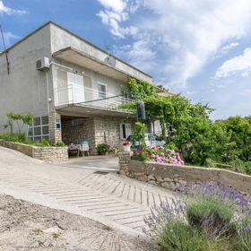 Apartment Anka Primosten