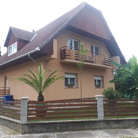 Viktória Apartmanház Harkány