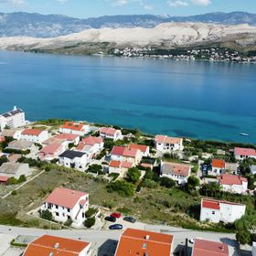 Apartmanok Parkolóhellyel Pag - 15765