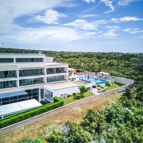 Apartmanok Családok Részére Medencével Novalja, Pag - 15882 Novalja