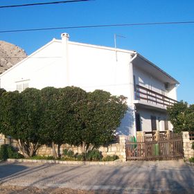 Apartmanok Parkolóhellyel Pag - 16016