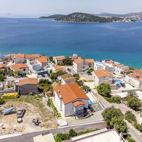 Apartments Katic Razanj