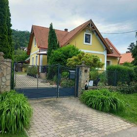 Anikó Apartman Szigligeti