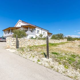 Apartments Barica Primosten