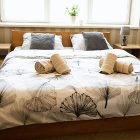 GOŚCINIEC NAD SAWĄ Handzlówka