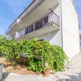 Apartments Matejka Primosten