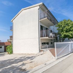 Apartments Matejka Primosten