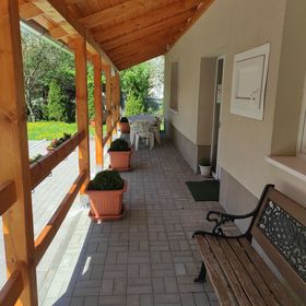 Gesztenyéskert Vendégház Somoskőújfalu