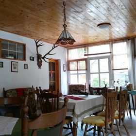 Kerektó Vadászház és Vendégház Esztergom-Búbánatvölgy