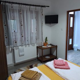 Cabana Erőss Lăzarea