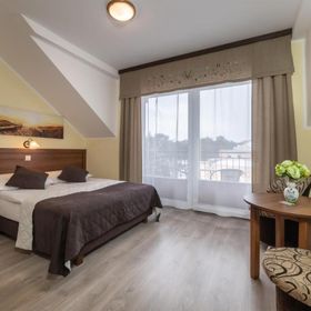 Dom Jastrzębia z basenem i jacuzzi Jastrzębia Góra