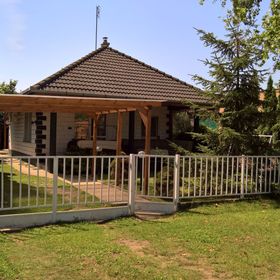 Perró Nyaraló Soltvadkert