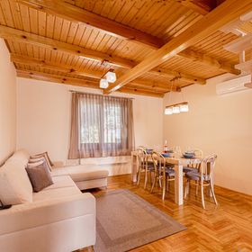 Pósteleki Vendégház - Nyugalom szigetei Gyula