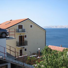 Apartmanok Parkolóhellyel Senj - 15376