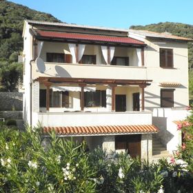 Apartmanok Parkolóhellyel Supetarska Draga - Donja, Rab - 15423 Supetarska Draga - Donja