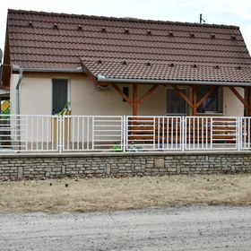 Pipacs Apartman Soltvadkert