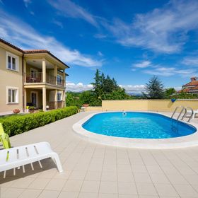 Apartments Sime Matulji