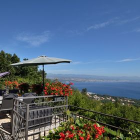 Apartments Viktoria Lovran