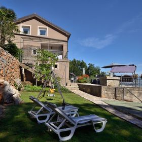 Apartments Viktoria Lovran