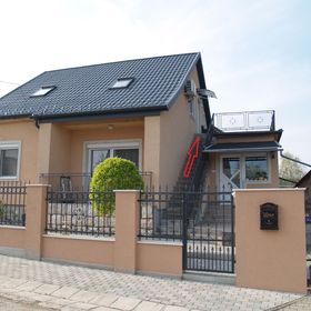 Júlia Apartman Balatonfűzfő