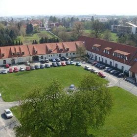 HOTEL FLORET Průhonice