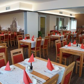 HOTEL KRYSTAL Hodonín