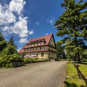 Parkhotel Skalní město Holín