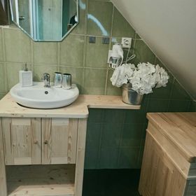 APARTMÁNY ŽIAKOVÁ- UBYTOVÁNÍ NOVÉ HRADY111 Nové Hrady