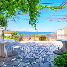 Apartments Tomislav Omis II