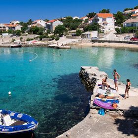 Apartments Igor Jakisnica