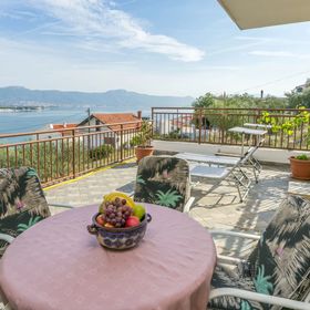 Apartment Moric Arbanija